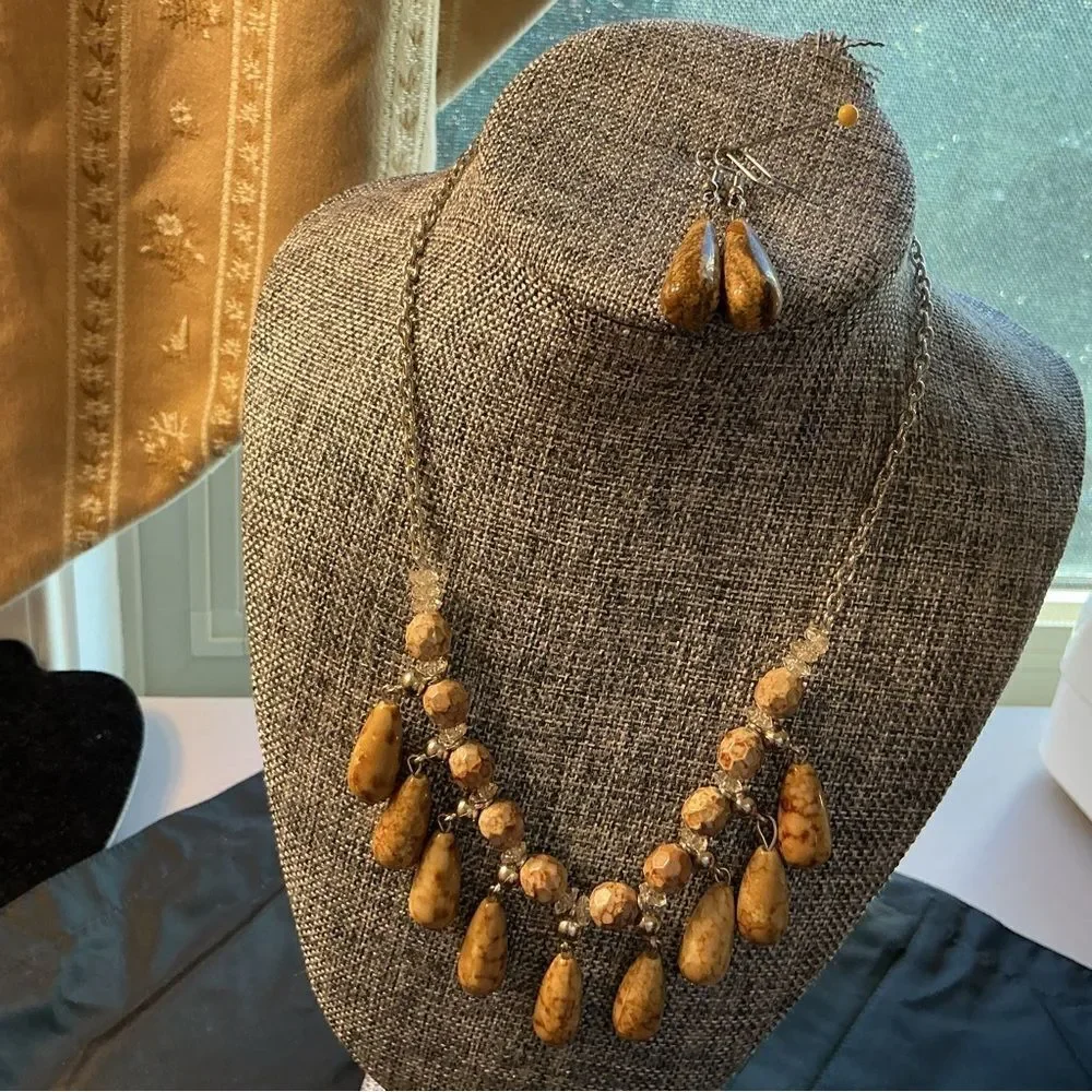 Elegant Brown and Beige Marbled Beaded Necklace and Earring Set